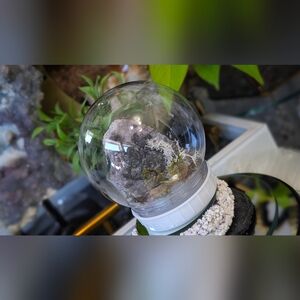 Plastic Moss Dome w/ Thunder Bay Amethyst